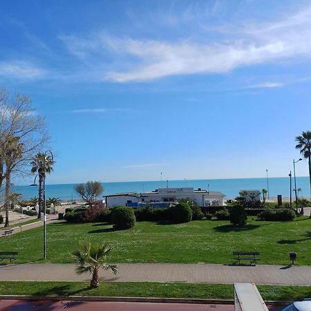 Hotel Promenade Porto SantʼElpidio Εξωτερικό φωτογραφία