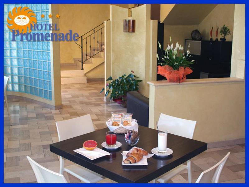 Hotel Promenade Porto SantʼElpidio Εξωτερικό φωτογραφία