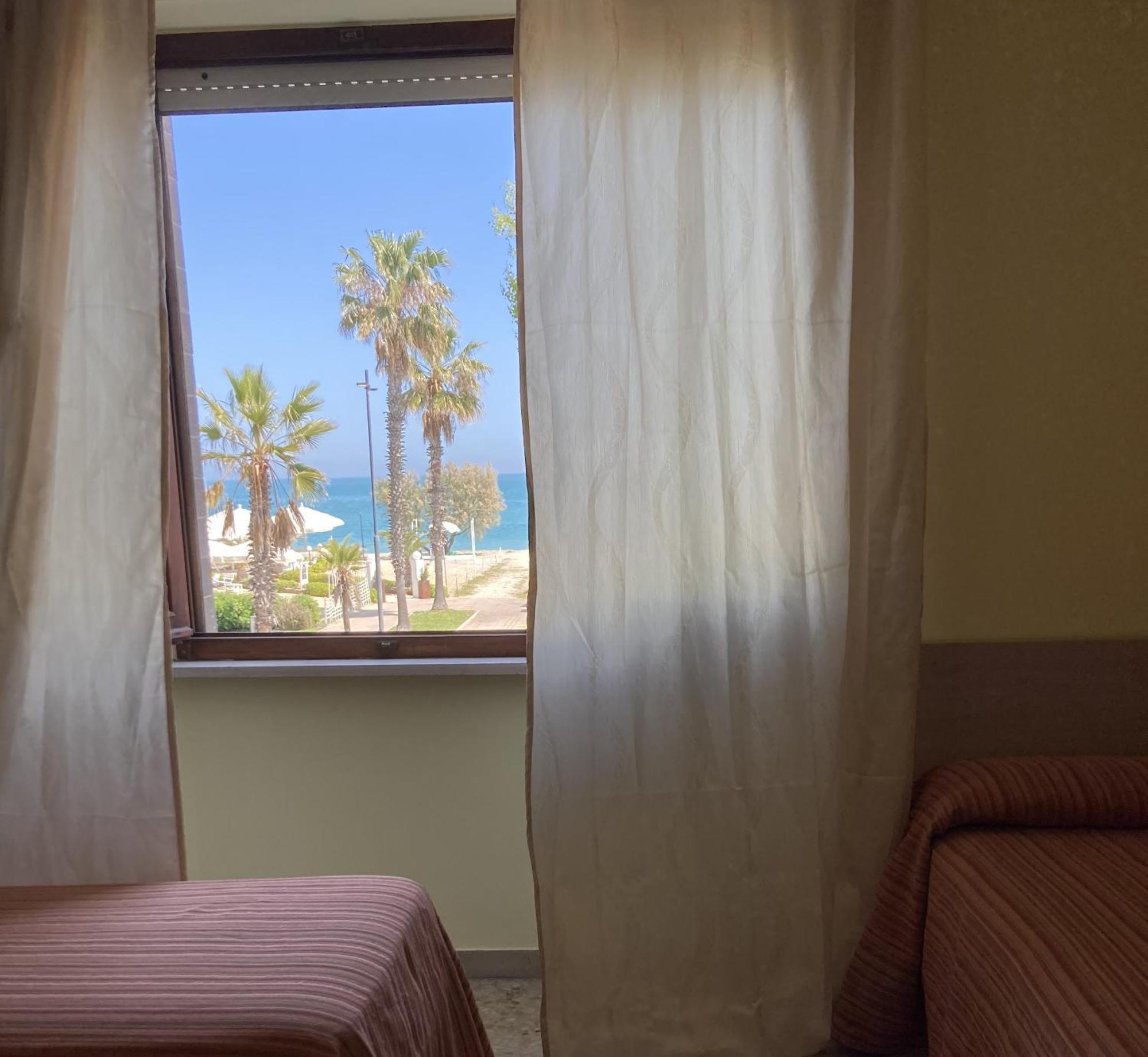 Hotel Promenade Porto SantʼElpidio Εξωτερικό φωτογραφία